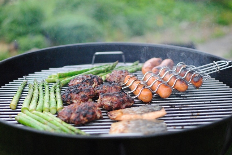 Milliárdokat sütögetnek el a magyarok a grillszezonban