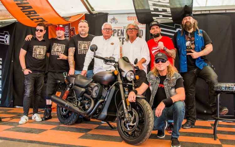 Az Open Road Fest nyereménymotorjára idén bárki rárepülhet