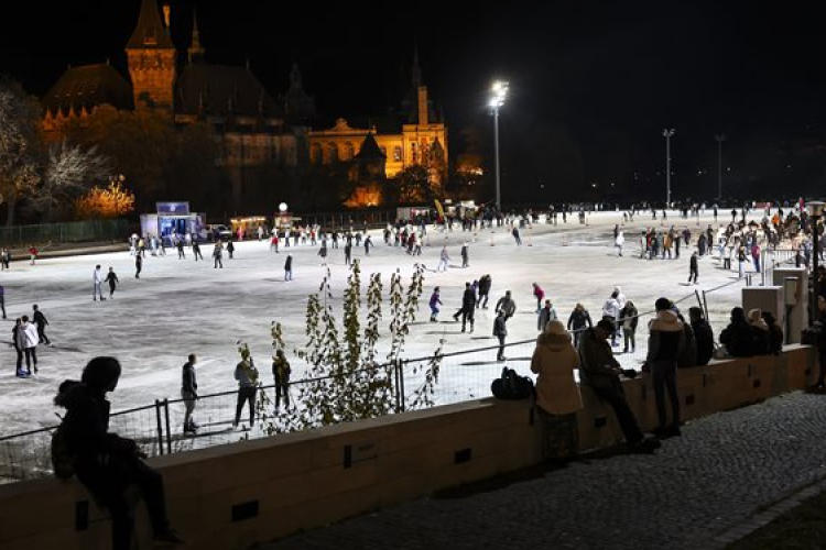 Megnyílt a Városligeti Műjégpálya